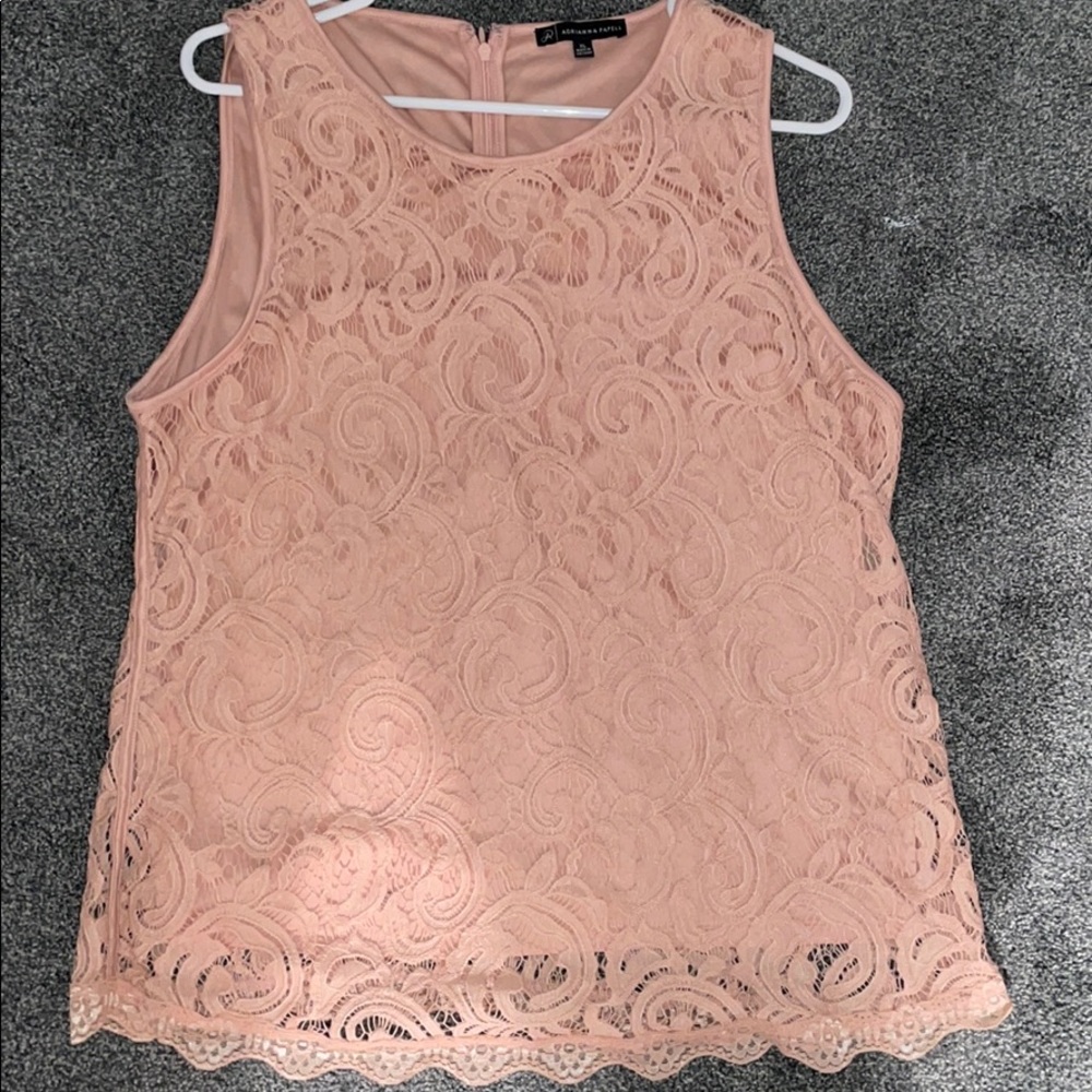 Women’s lace sleeveless blouse‼️